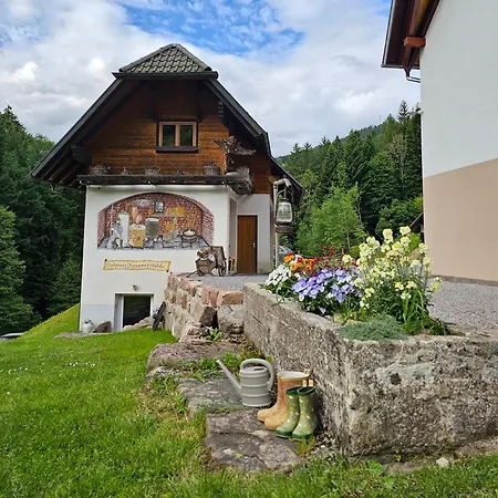 Ferienparadies Maierbauernhof Lantgård *